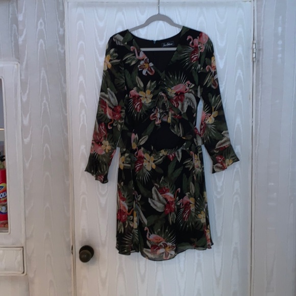 Women’s Sam Edelman Long Trumpet Sleeve Dress in Tropical Flamingo Design - Picture 3 of 9